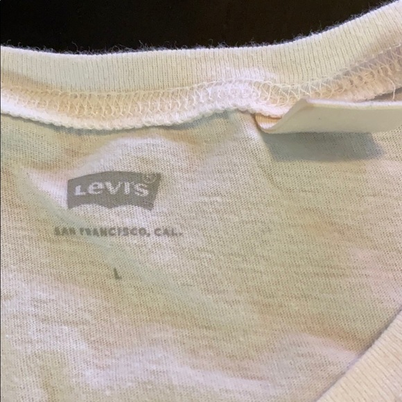 Levi Strauss T shirt Size Large - Picture 3 of 4